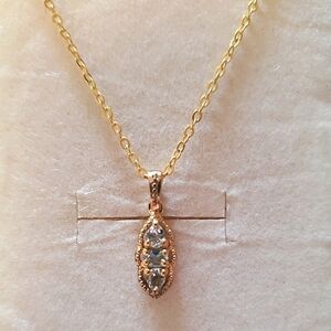 Aquamarine Pendant Vermeil Yellow Gold over Sterling Silver